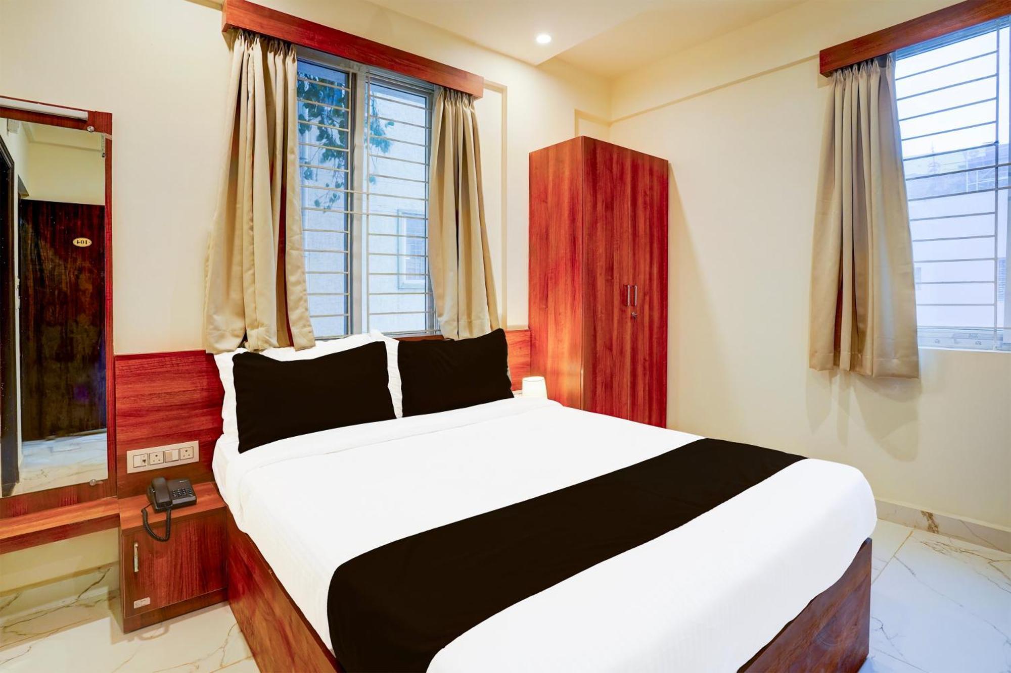 Super Townhouse Marathahalli Near Klm Fashion Mall Bangalore Bagian luar foto