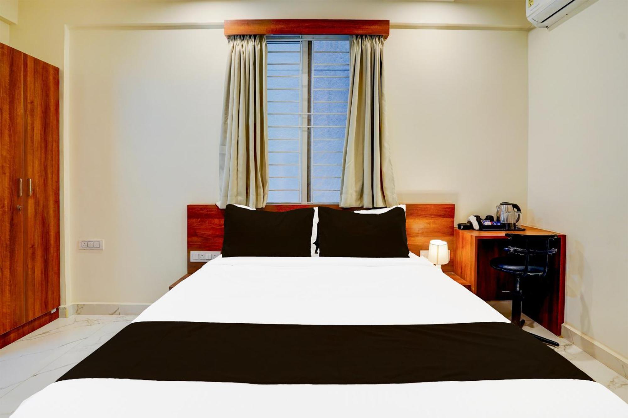 Super Townhouse Marathahalli Near Klm Fashion Mall Bangalore Bagian luar foto