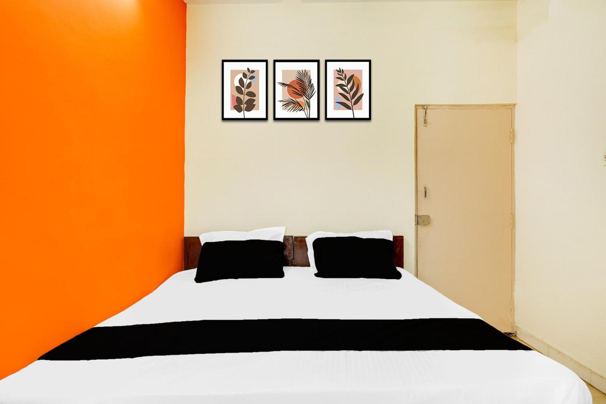 Super Townhouse Marathahalli Near Klm Fashion Mall Bangalore Bagian luar foto