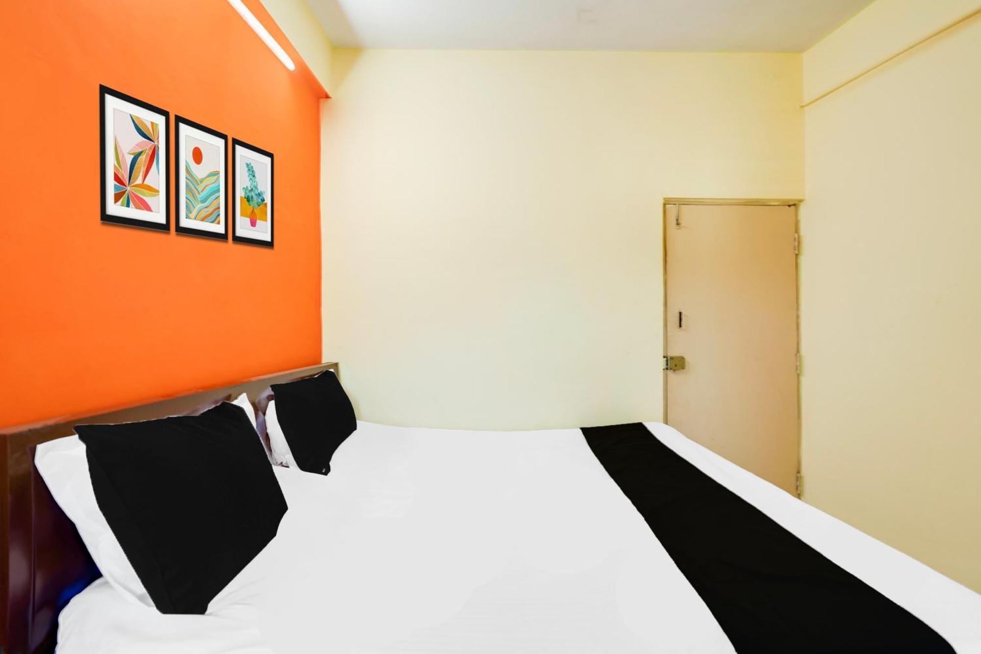 Super Townhouse Marathahalli Near Klm Fashion Mall Bangalore Bagian luar foto