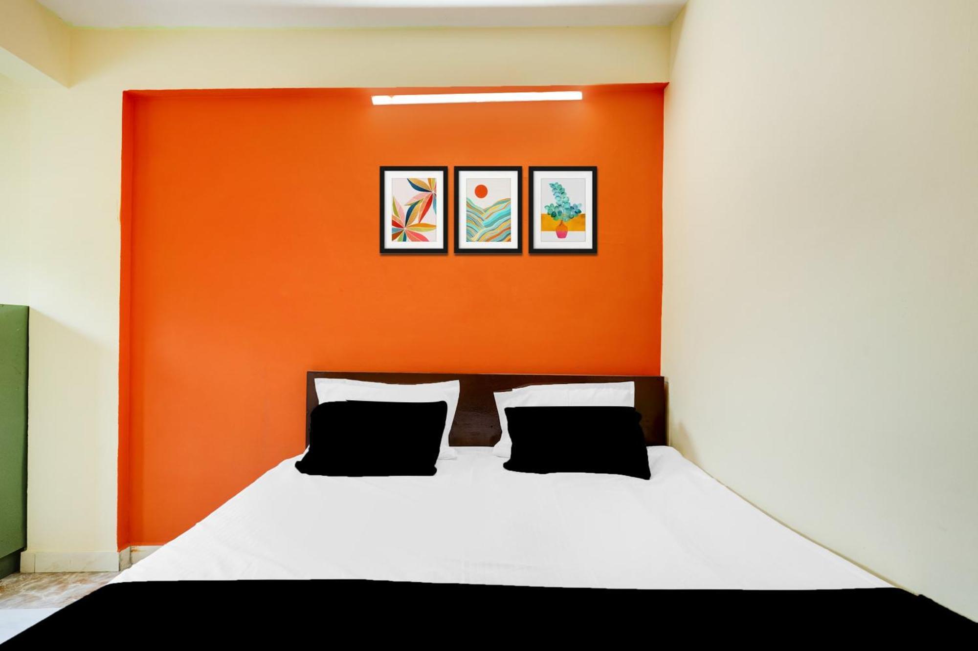 Super Townhouse Marathahalli Near Klm Fashion Mall Bangalore Bagian luar foto