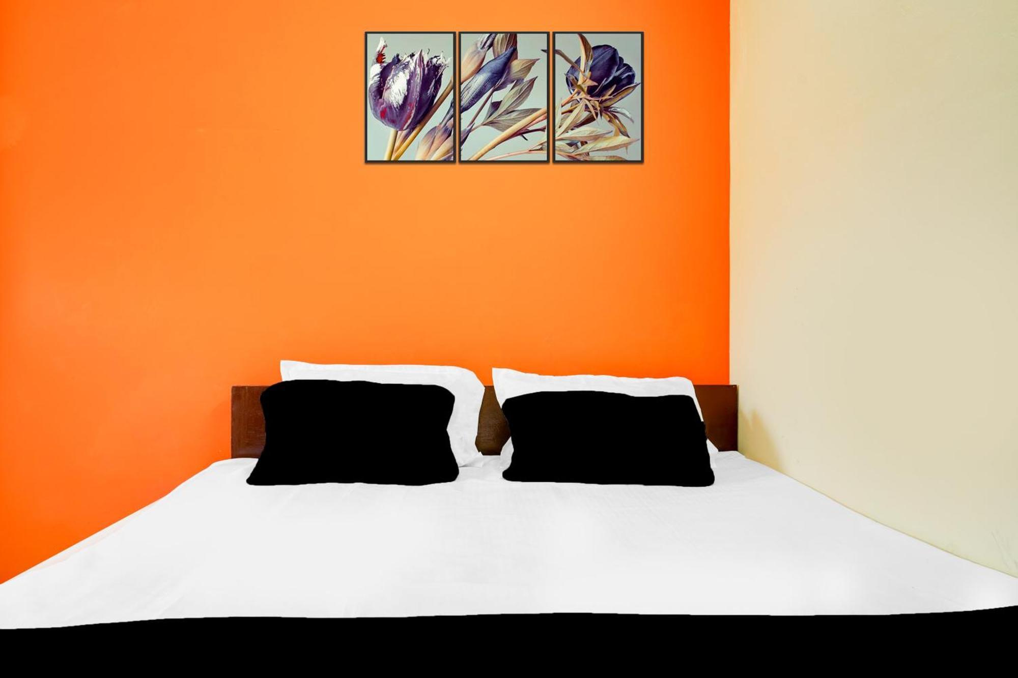 Super Townhouse Marathahalli Near Klm Fashion Mall Bangalore Bagian luar foto