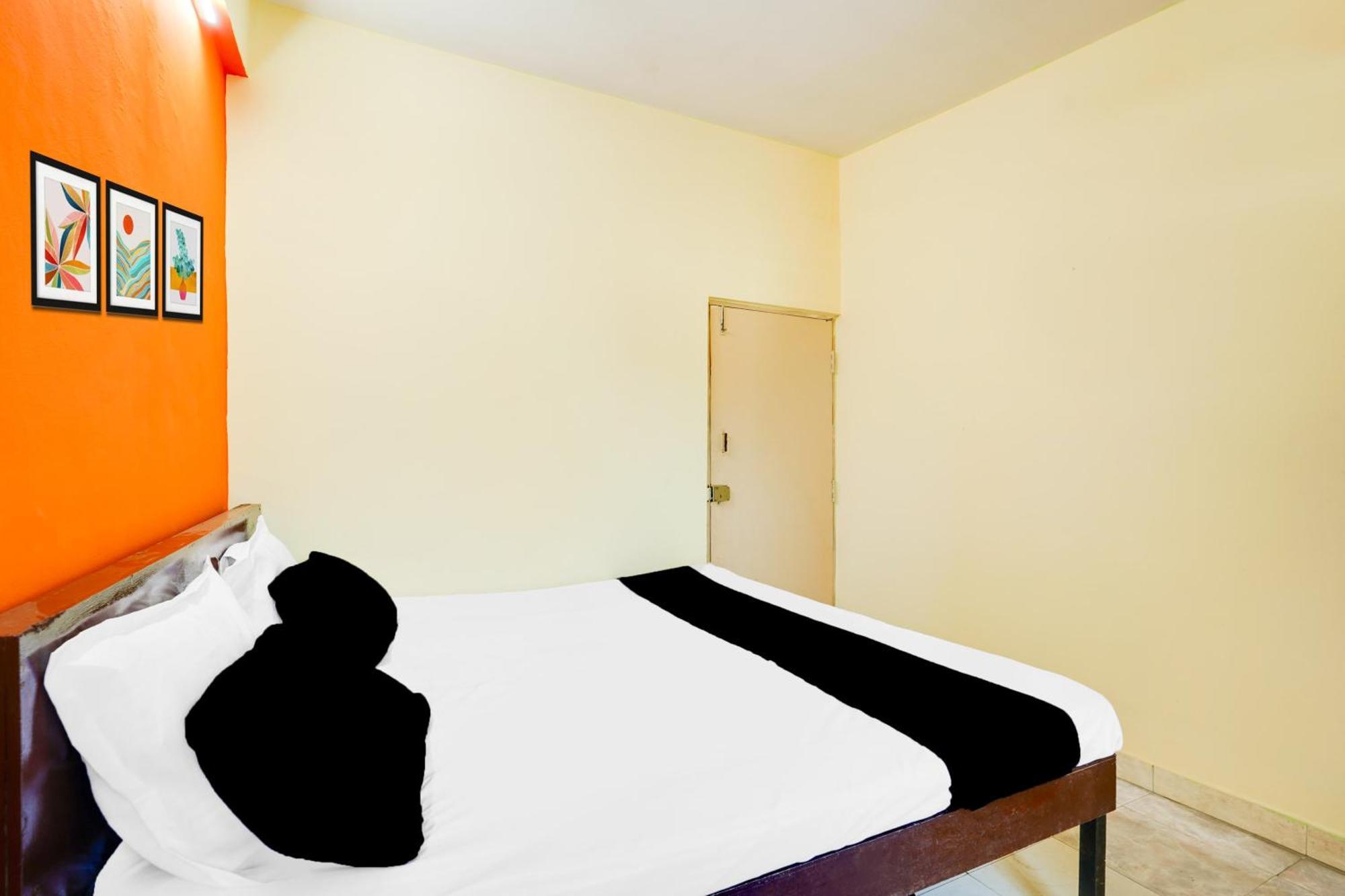 Super Townhouse Marathahalli Near Klm Fashion Mall Bangalore Bagian luar foto