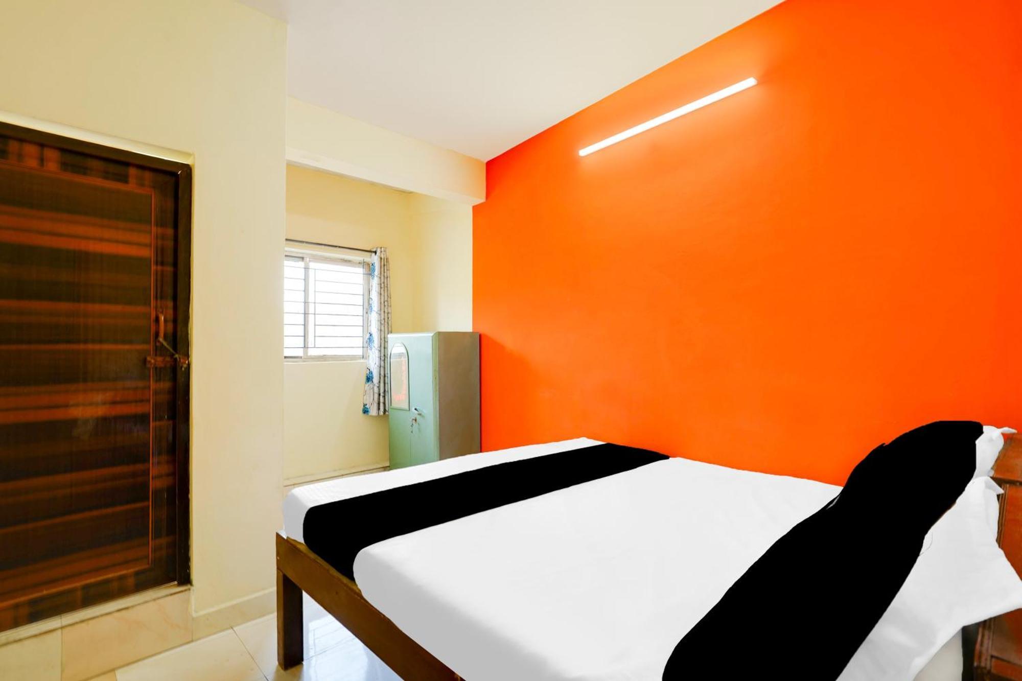 Super Townhouse Marathahalli Near Klm Fashion Mall Bangalore Bagian luar foto