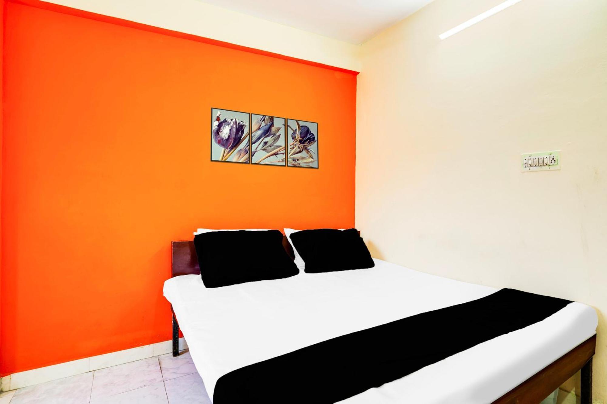 Super Townhouse Marathahalli Near Klm Fashion Mall Bangalore Bagian luar foto