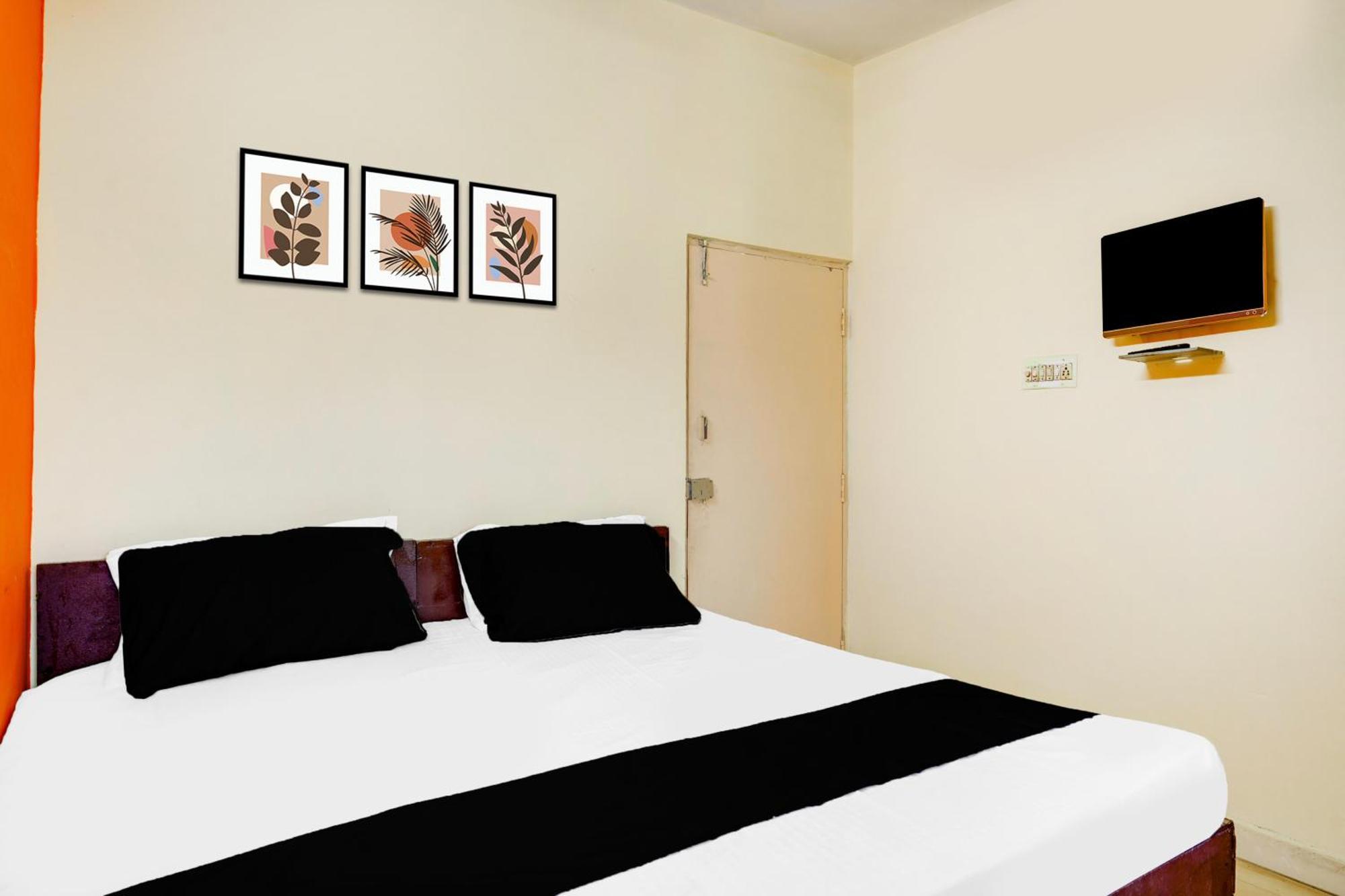 Super Townhouse Marathahalli Near Klm Fashion Mall Bangalore Bagian luar foto