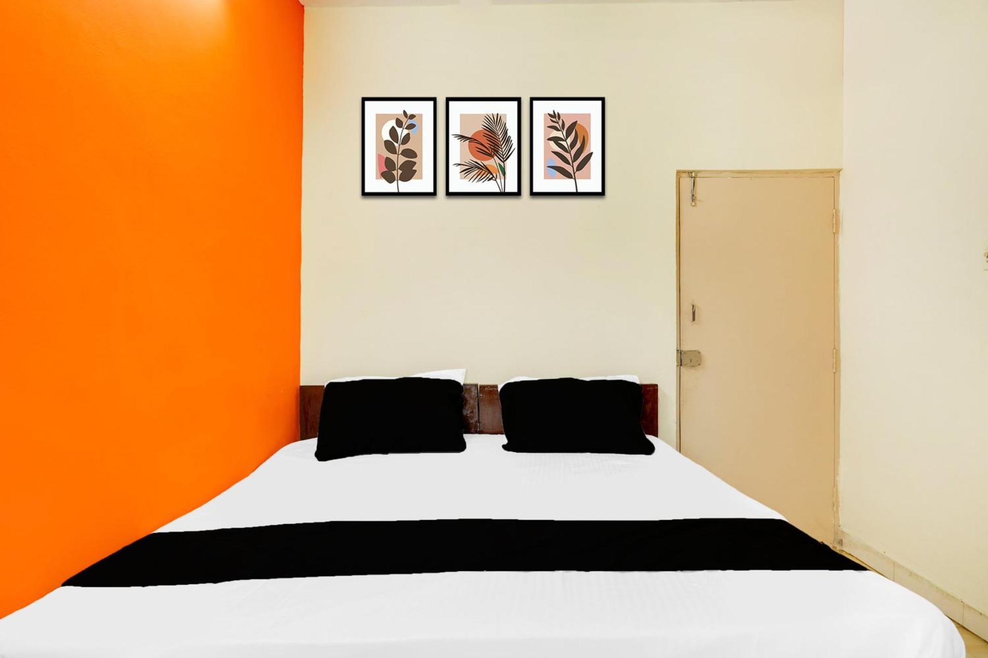 Super Townhouse Marathahalli Near Klm Fashion Mall Bangalore Bagian luar foto